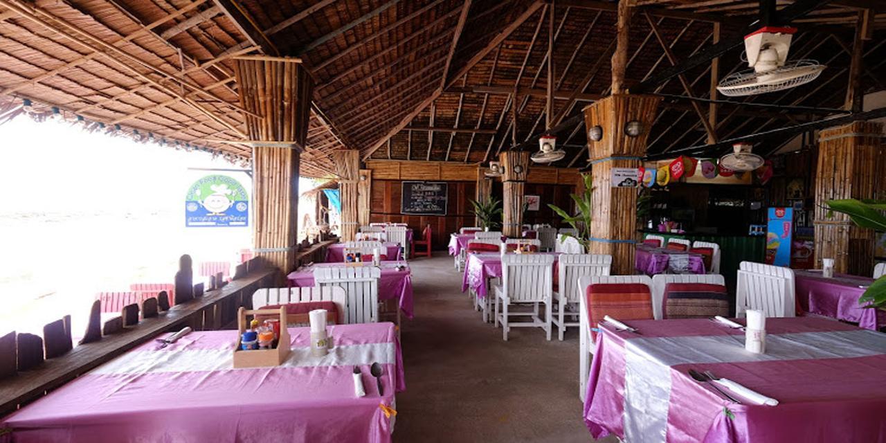 ร้านชาเลต์ บีช ไซด์ Hotel เกาะลันตา ภายนอก รูปภาพ